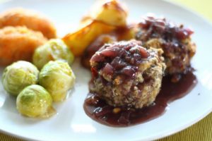 Cashew Nut Roast with a Choice of Two Stuffings & Red Wine Gravy