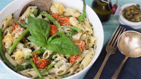 Tony's Sundried Tomato & Asparagus Pasta with Pesto