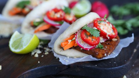 Bao Buns with Sticky Tofu