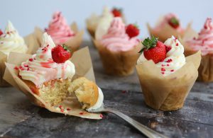 Strawberries & Cream Cupcakes