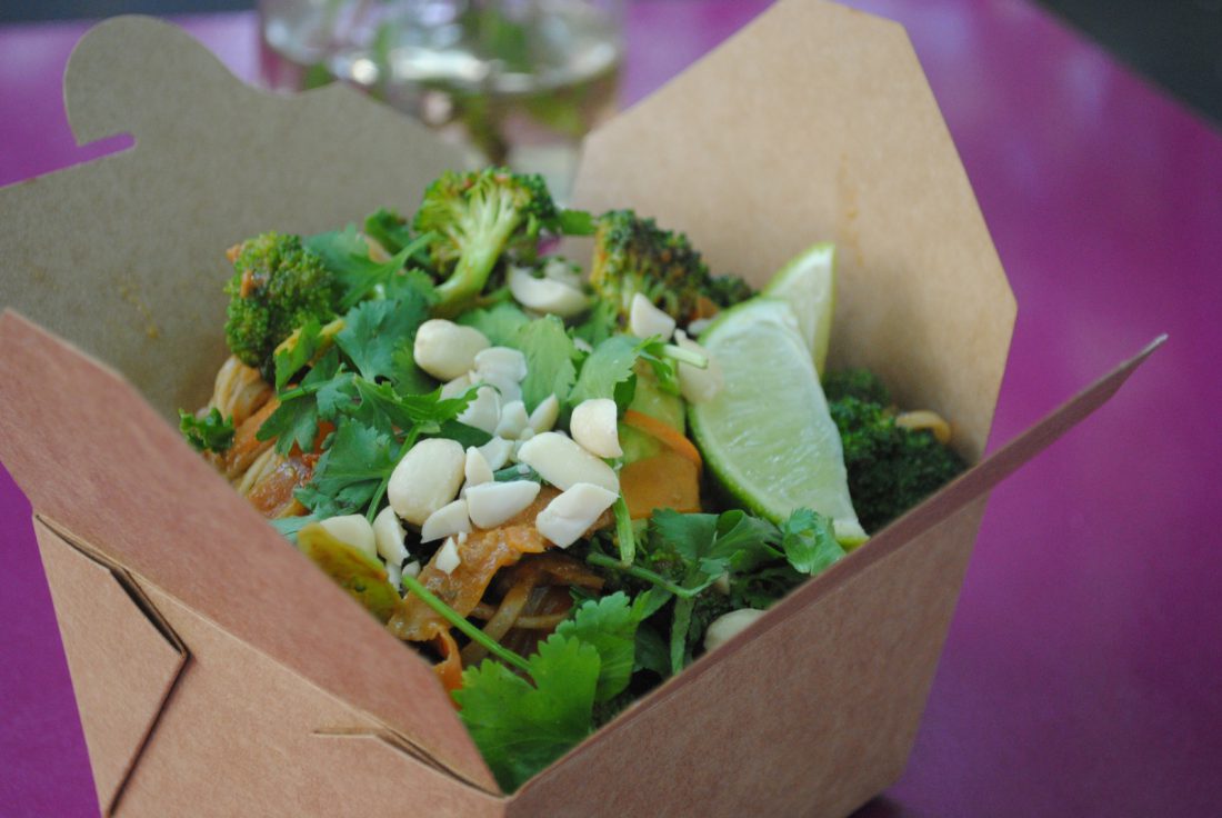 Easy Noodles & Veggies in a Peanut Chilli Ginger Sauce - Vegan Recipe Club