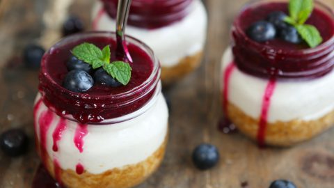 Portable Blueberry Cheesecakes (no-bake)