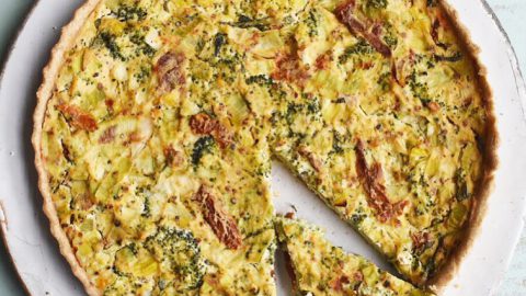 Easy Quiche with Broccoli & Sundried Tomatoes